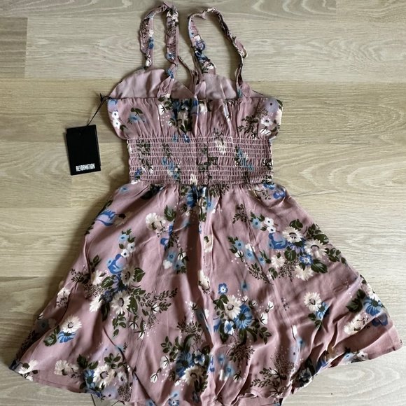 REFORMATION - ELYSE DRESS - IRENE - SIZE 8 (RUNS 1 SIZE SMALLER) - Picture 6 of 10